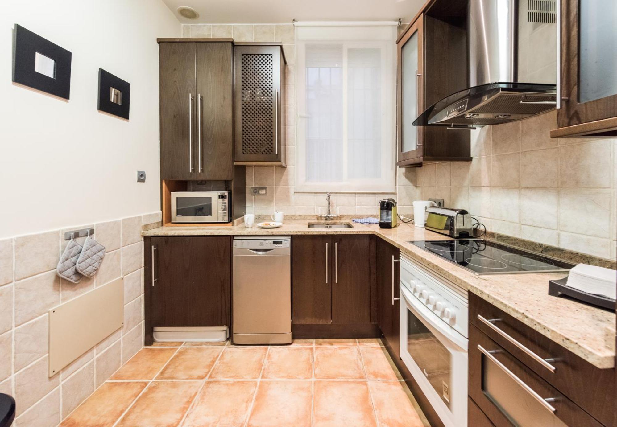 Downtown Jacuzzi Apartment Madrid Ngoại thất bức ảnh