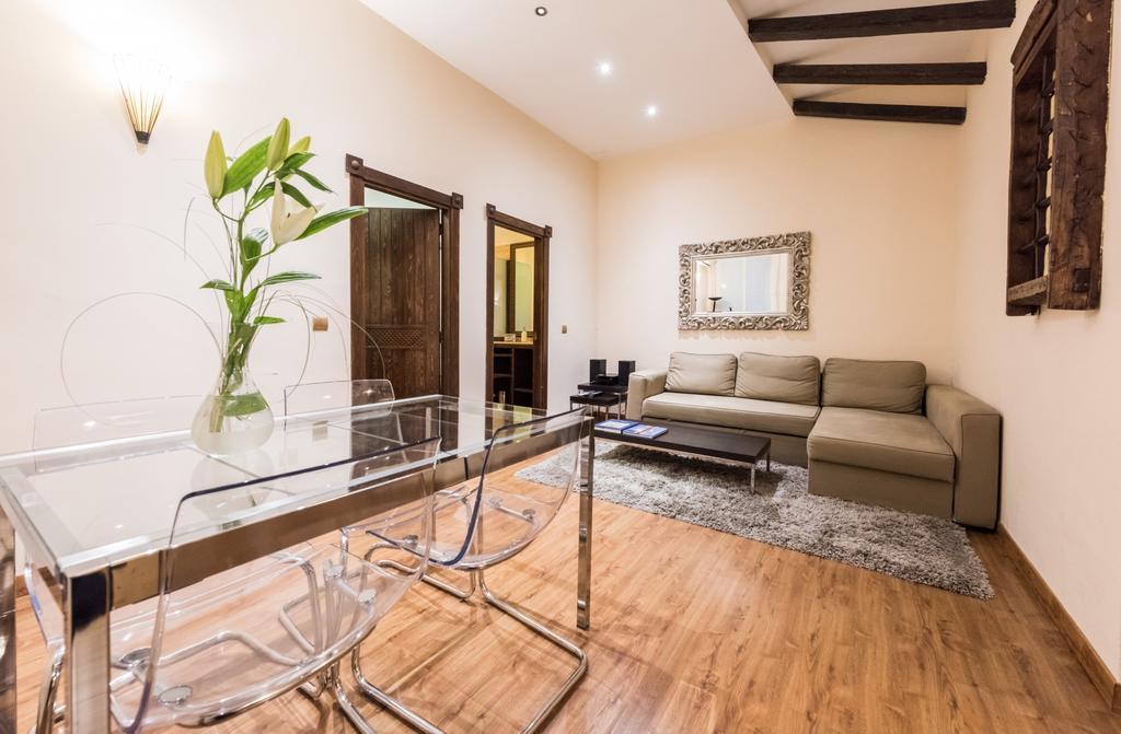 Downtown Jacuzzi Apartment Madrid Ngoại thất bức ảnh